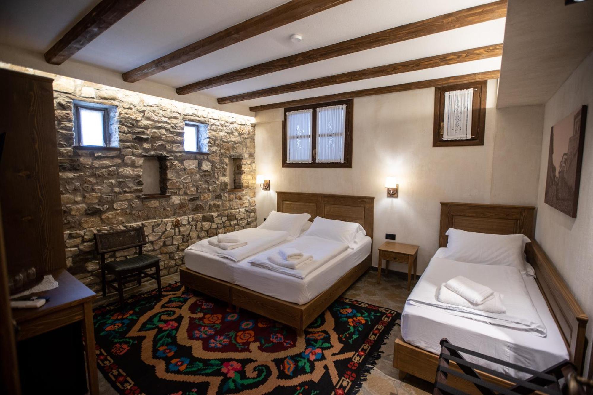 Vista Boutique Hotel Berat Kültér fotó