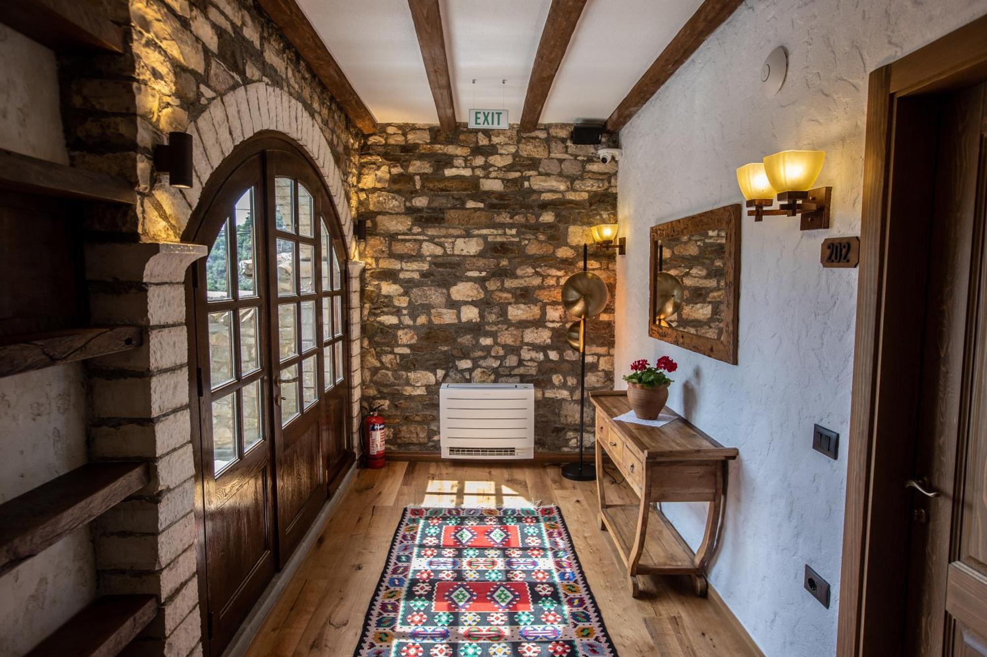 Vista Boutique Hotel Berat Kültér fotó