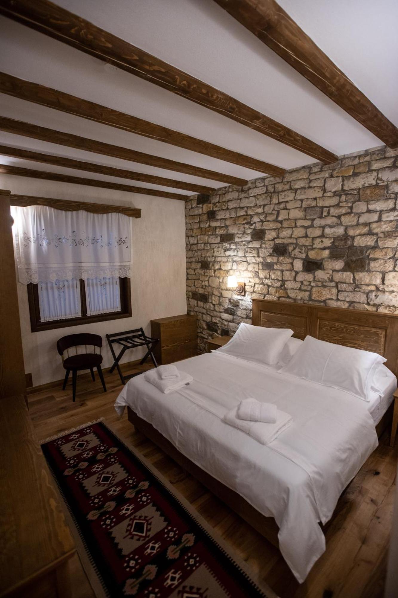 Vista Boutique Hotel Berat Kültér fotó